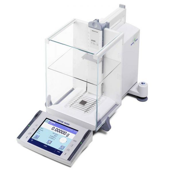 Lab balance and scale for laboratory weighting by Mettler-Toledo